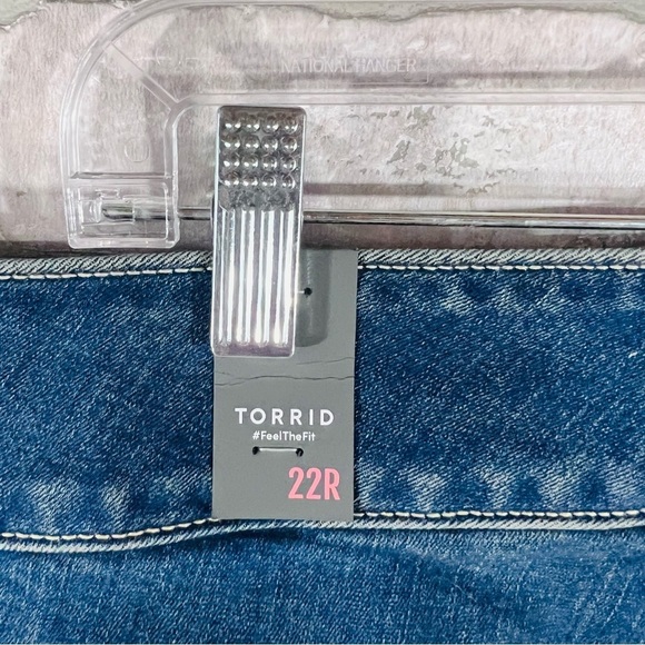 Torrid NWT Jegging Supersoft High Rise Jeans in Blue Grotto Wash Size 22 - Picture 7 of 10